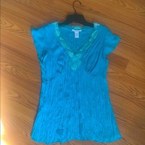 Beautiful Women’s Top. Size M